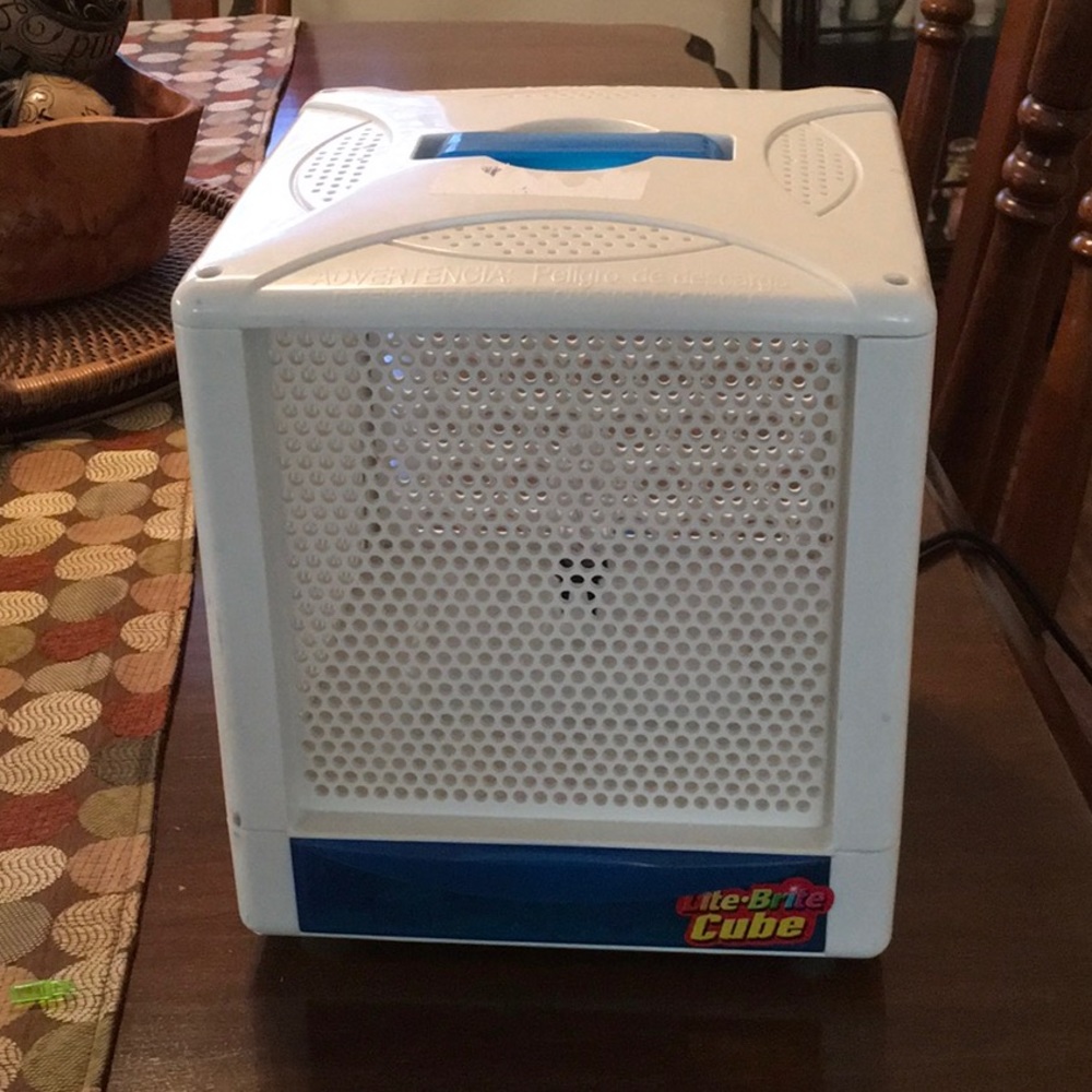 Collectible - Hasbro Light bright cube - Picture 6 of 8